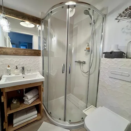 Przechowalnia Marzen- Adults Only منزل للإقامة Mikołajki